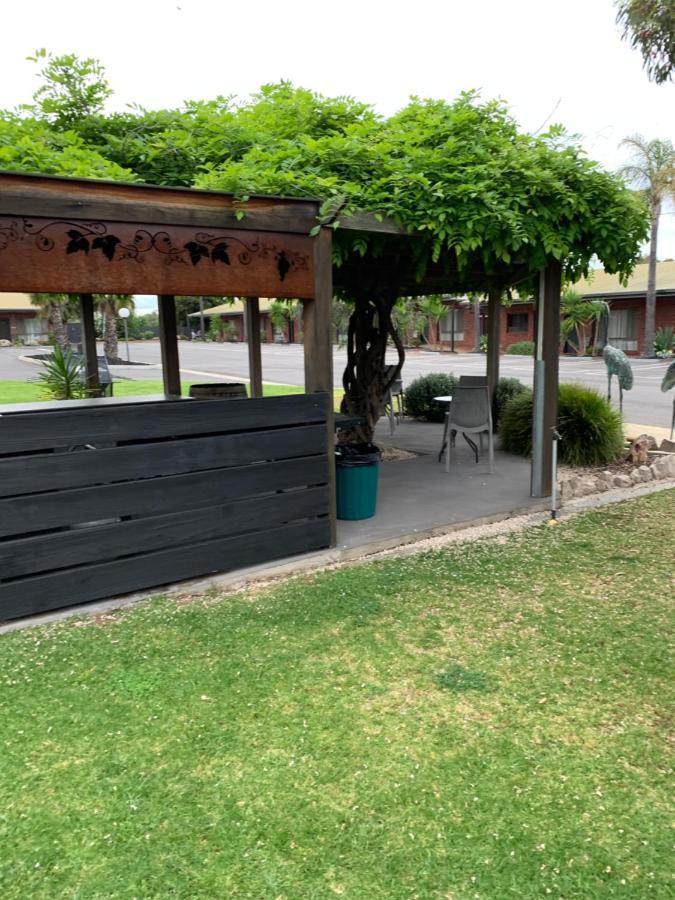 Federation Motel Resort - Corowa Extérieur photo