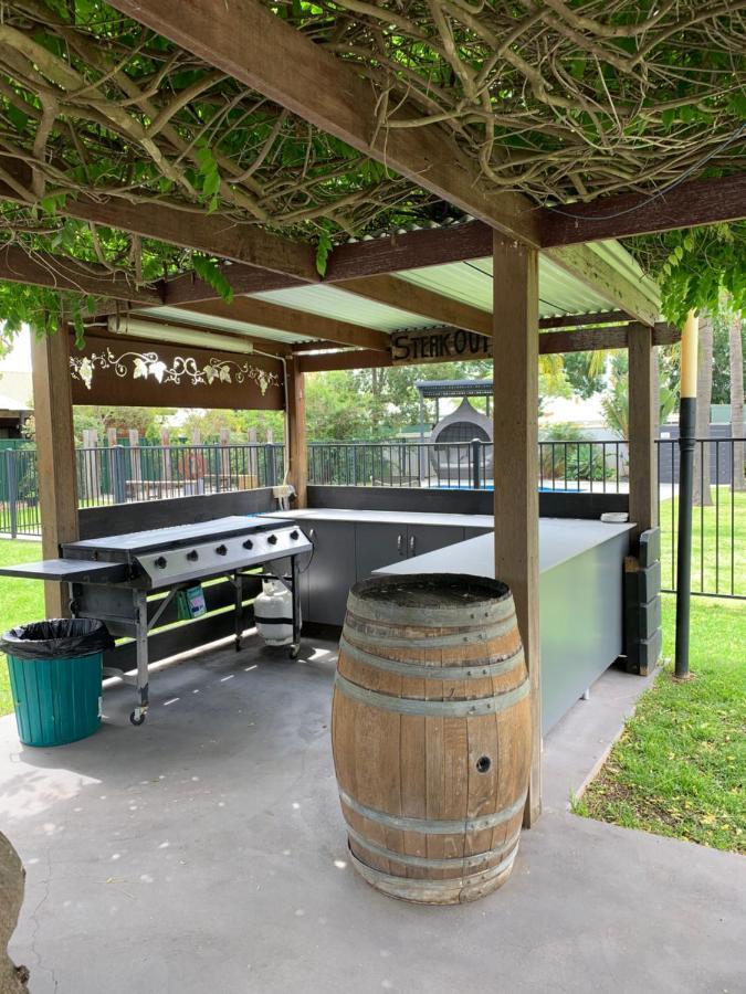 Federation Motel Resort - Corowa Extérieur photo